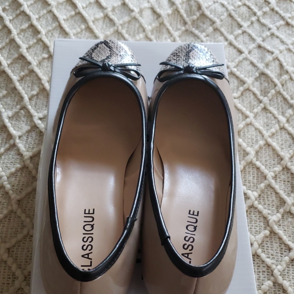 Shoes - Picture 2 of 3